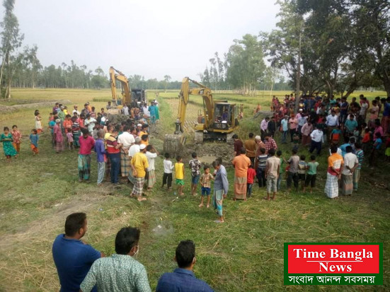 রাজারহাটের চাকিরপশার নদী দখলমুক্ত, খনন শুরু, এলাকাবাসীর মুখে হাসি