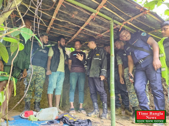 কক্সবাজার অপহৃত রোহিঙ্গাকে ৭২ ঘন্টা পর উদ্ধার : বহিষ্কৃত সেনা সদস্যসহ আটক-৩