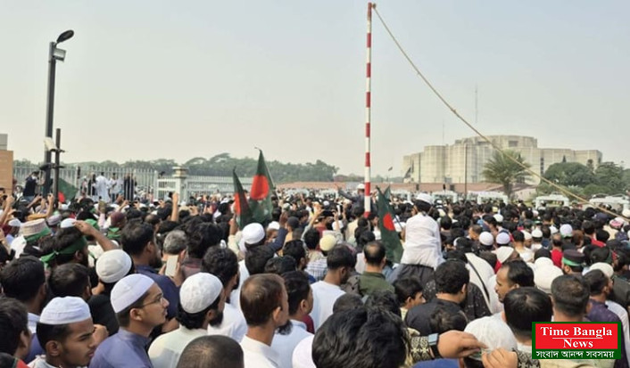 ওসমান হাদির জানাজায় লাখো মানুষের উপস্থিতি