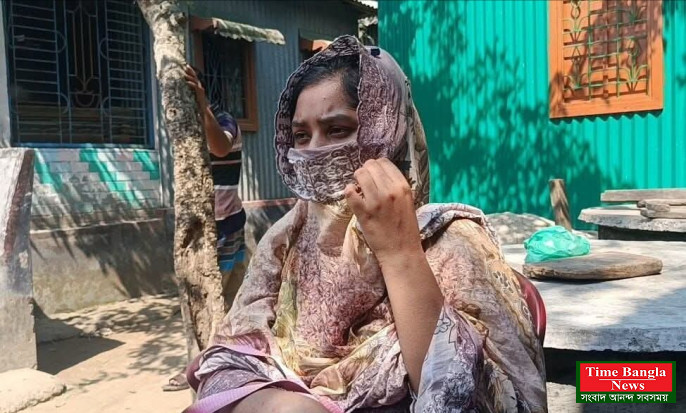 কালিহাতীতে বিয়ের দাবিতে প্রেমিকের বাড়িতে কলেজছাত্রীর অনশন।