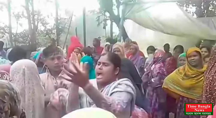 টাঙ্গাইলের দেলদুয়ারে প্রবাসীর স্ত্রী নিহত: হত্যা করে ঝুলিয়ে রাখার অভিযোগ।