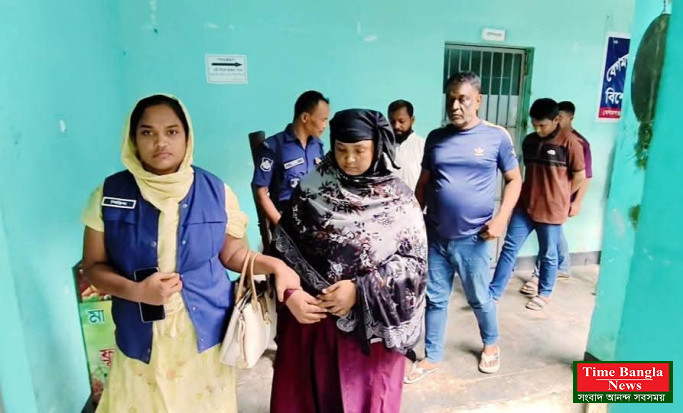 বাড়িতে পর্ন ভিডিও তৈরির অভিযোগ: বেগমগঞ্জে চার তরুণী উদ্ধার, স্বামী-স্ত্রী ও দুই ছেলেসহ গ্রেপ্তার ৫