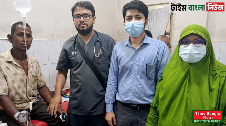 সাপে কাটা রোগীর চিকিৎসায় সফলতা, দৃষ্টান্ত গড়ল বোচাগঞ্জ হাসপাতাল