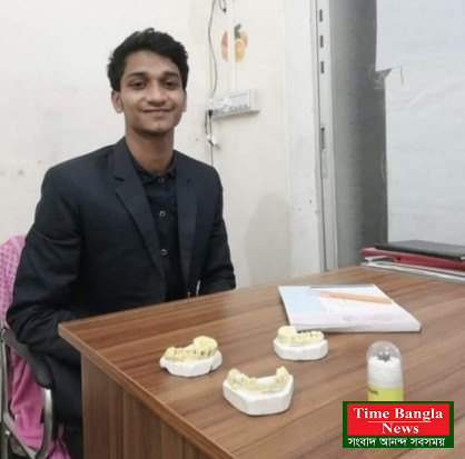 ক্ষেতলালে কাইয়ুম ডেন্টাল কেয়ারে রোগীকে চিকিৎসা দিচ্ছেন ভুয়া চিকিৎসক