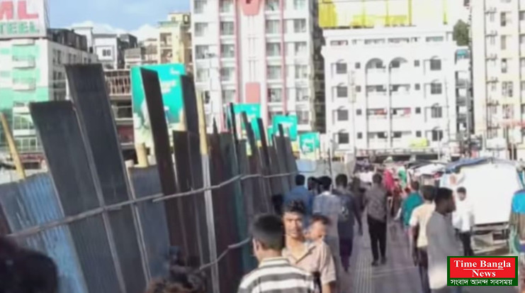 কক্সবাজার রাজনৈতিক প্রভাব বিস্তার করে ৫০০ কোটি টাকা দামের সরকারি প্লট দখলে নিতে গভীর রাতে টিনের গেরা!
