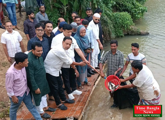 শাজাহানপুরে নানা আয়োজনে জাতীয় মৎস্য পক্ষ উদযাপন