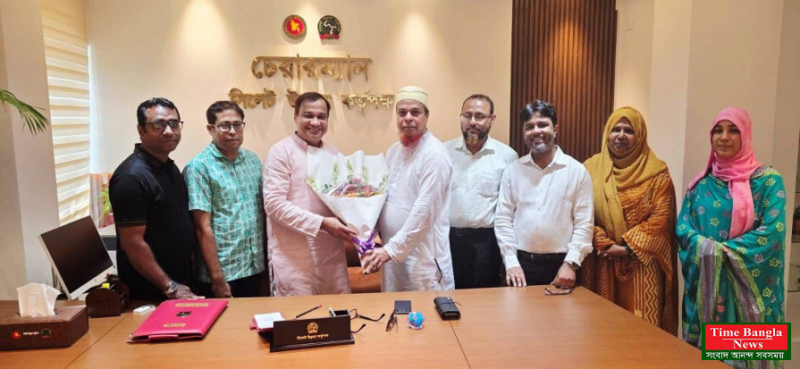 সিউকের চেয়ারম্যানের সাথে মইনউদ্দিন   আদর্শ মহিলা কলেজের সৌজন্য সাক্ষাৎ