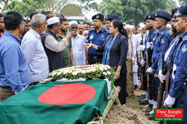 *“বীর মুক্তিযোদ্ধার দাফনে গার্ড অব অনার বন্ধ, বাধার অভিযোগ”*