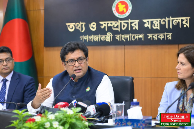 *মুক্ত সাংবাদিকতা থামানো নয়, অপতথ্যের লাগাম টানতে হবে।*
