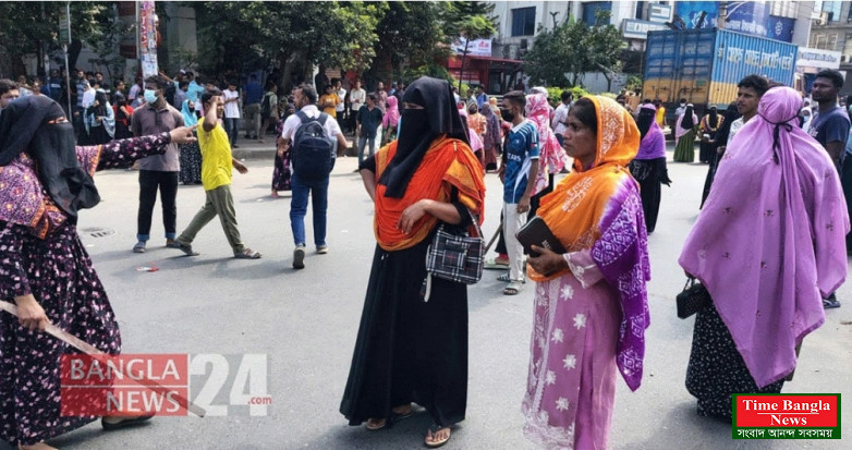 *সংসার চালাতে হিমশিম, বেতন বৃদ্ধির দাবিতে উত্তরা-আজমপুরে দ্বিতীয় দিনেও পোশাকশ্রমিকদের অবরোধ ।