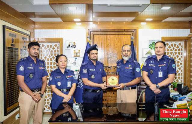 আমার যাবার সময় হল দাও বিদায় মোছ আঁখি দুয়ার খোল দাও বিদায়"